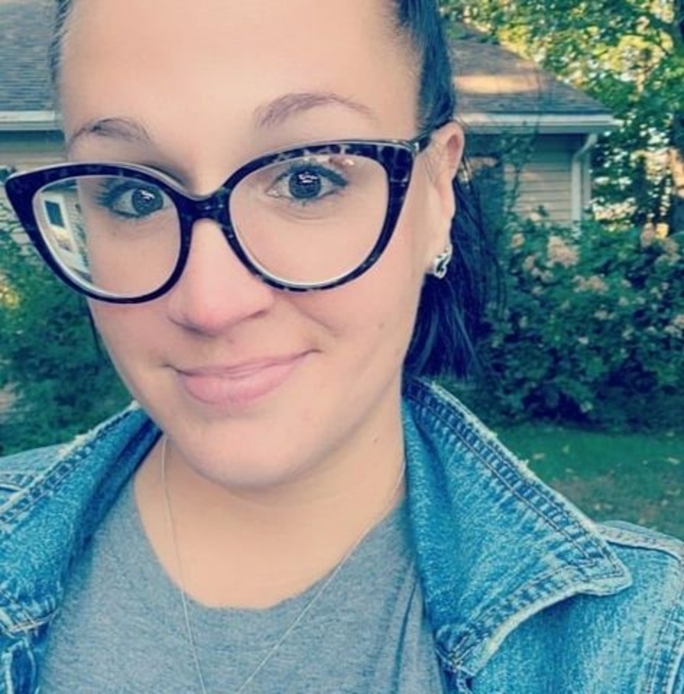 Meet your Posher, Abby